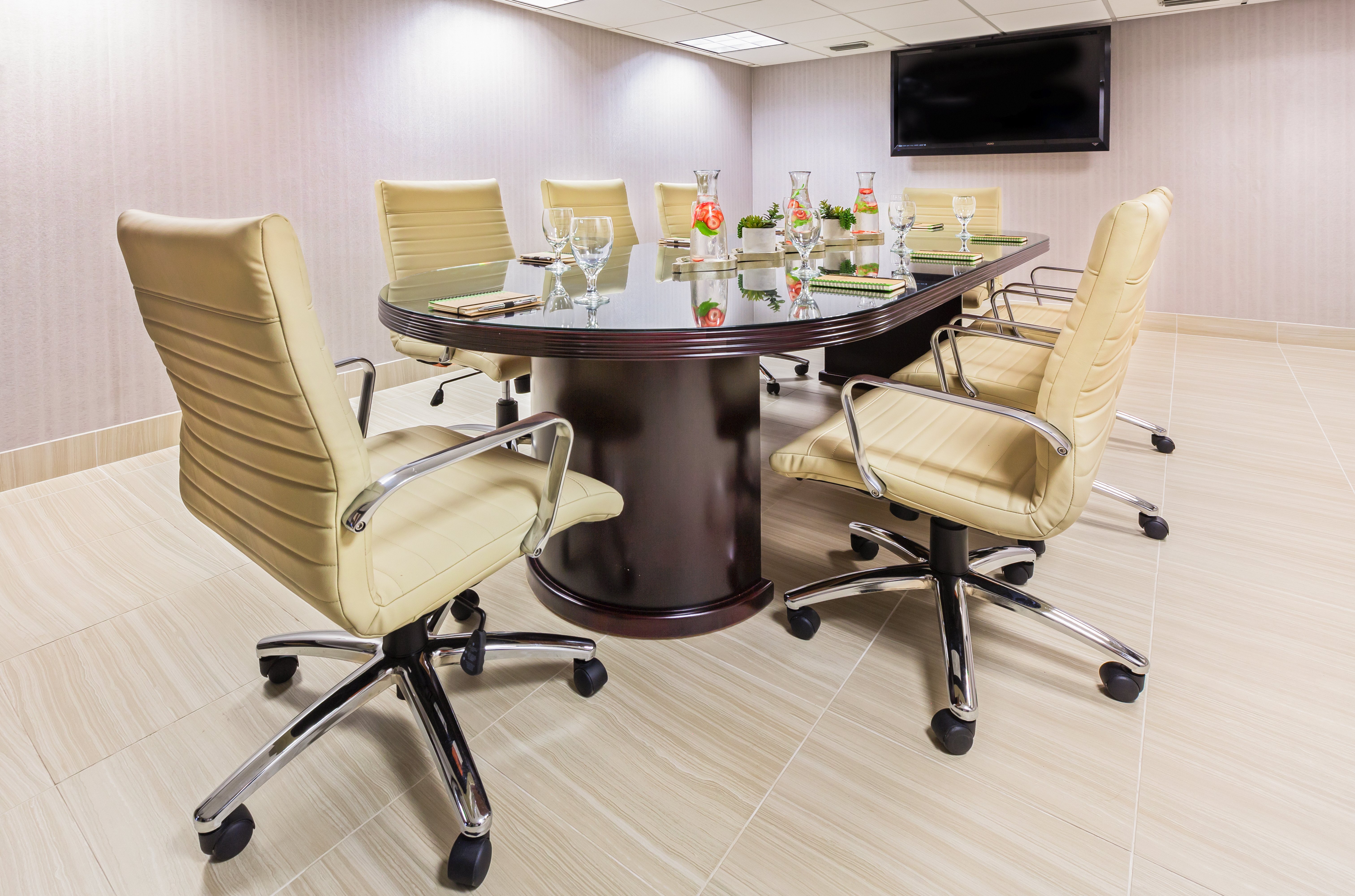 Holiday Inn Tyler-Conference Center, an IHG Hotel 52/62