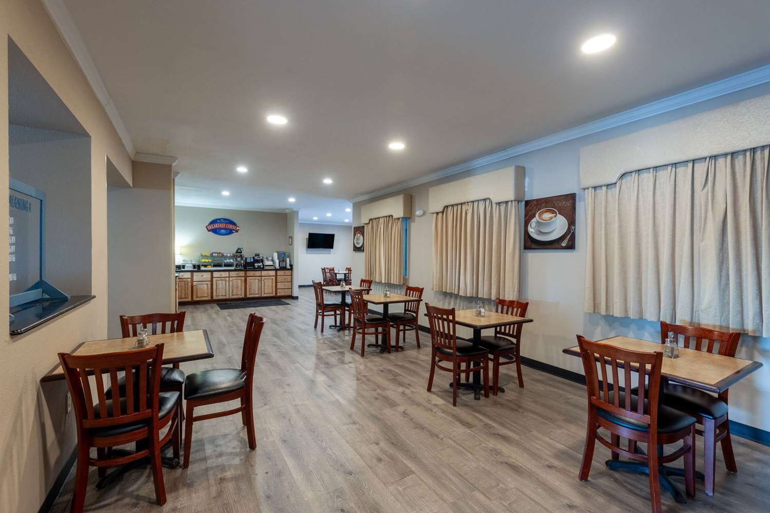 Baymont by Wyndham Kirksville University Area 13/29