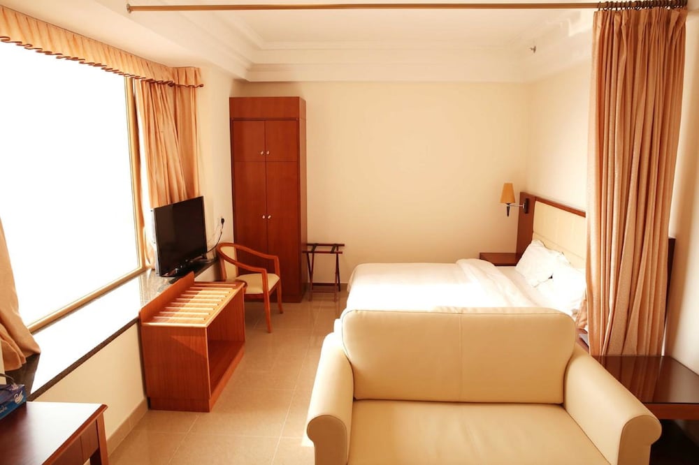Grand Harbour Hotel 7/21