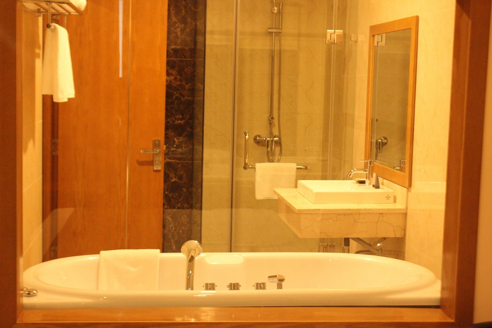 Muong Thanh Cua Dong Hotel Vinh 37/40