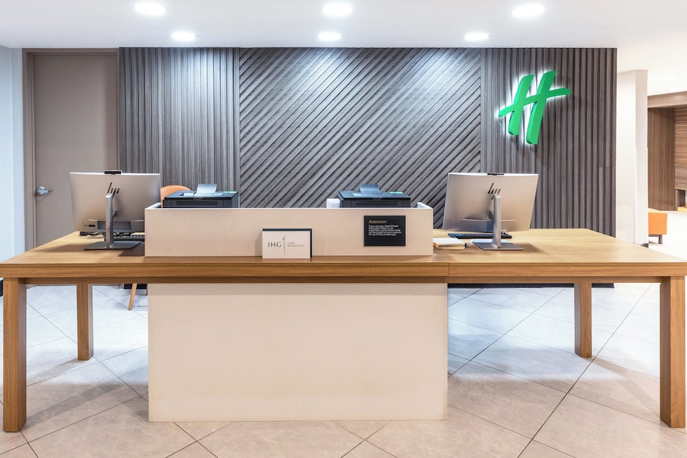 Holiday Inn Port Arthur Park Central By IHG 10/64