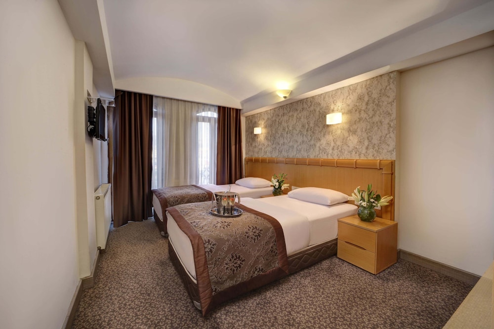 Stargate Hotel & Spa 12/50