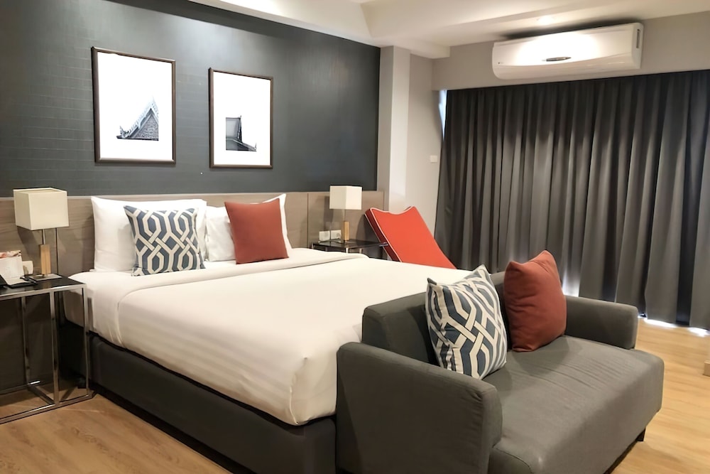 Alt, Deluxe, Suite, King Bed