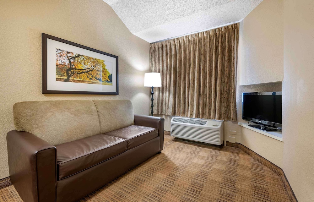 Extended Stay America Select Suites Orlando Lake Mary 1040 27/40