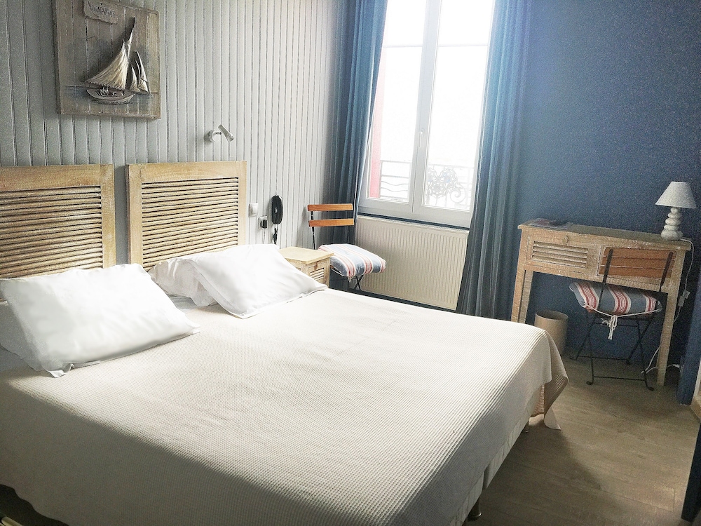Hotel the Originals Le Treport La Villa Marine 7/68