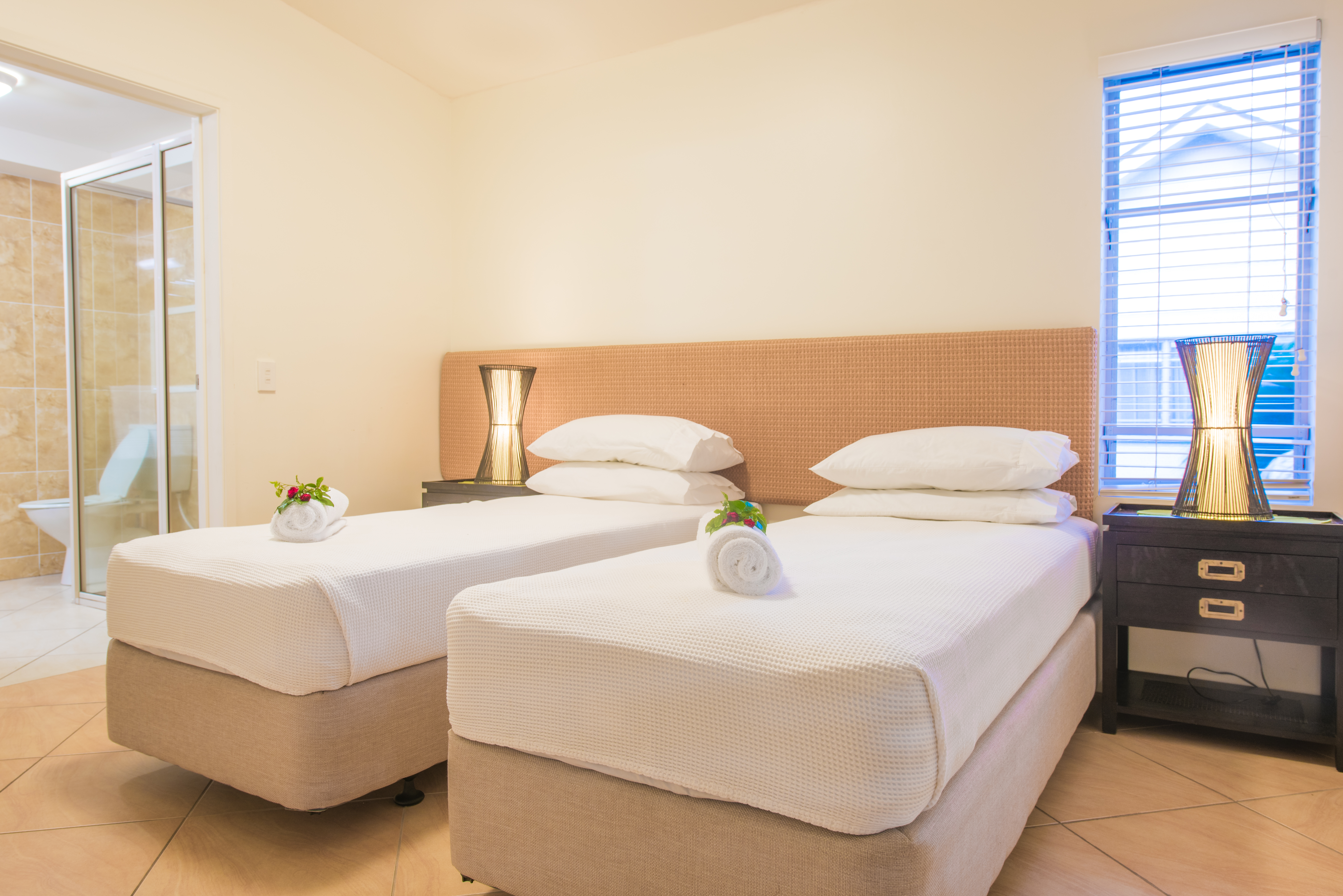 2 Bedrooms, Villa, Beach Front