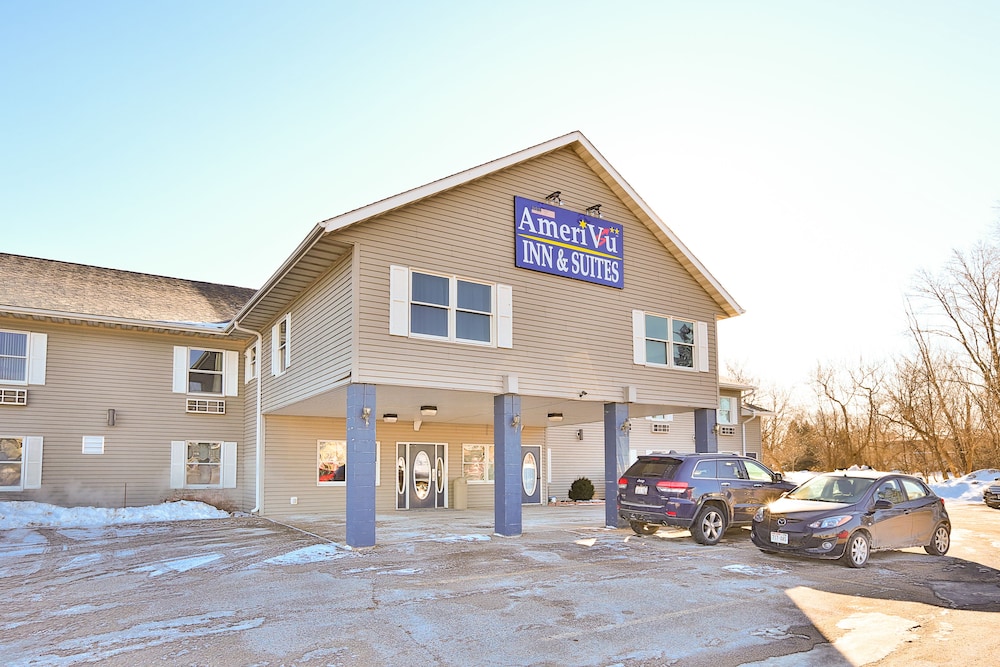 Amerivu Inn And Suites New Richmond 2/60