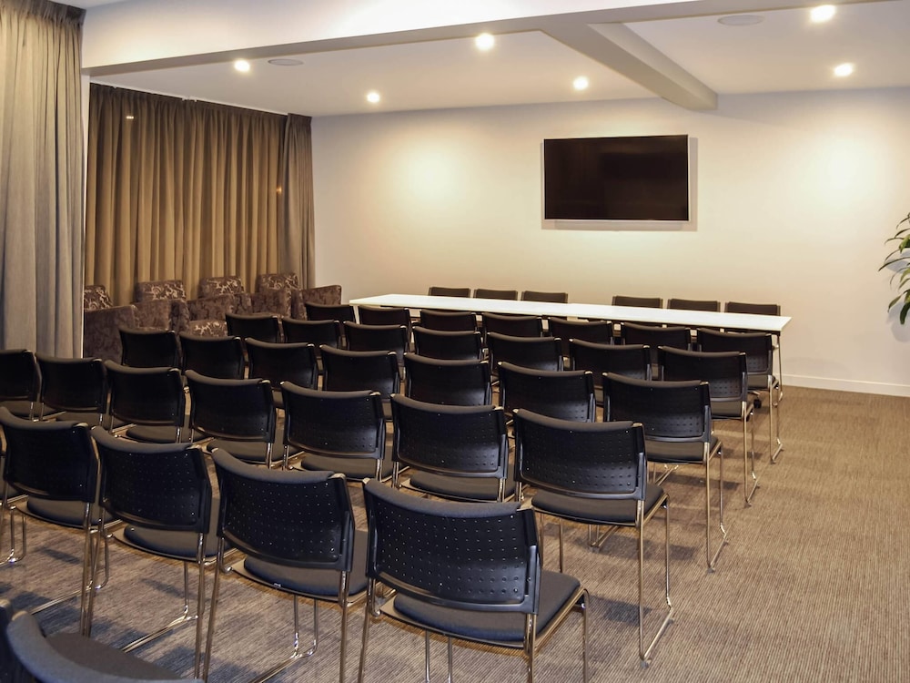 Mercure Warragul 59/67