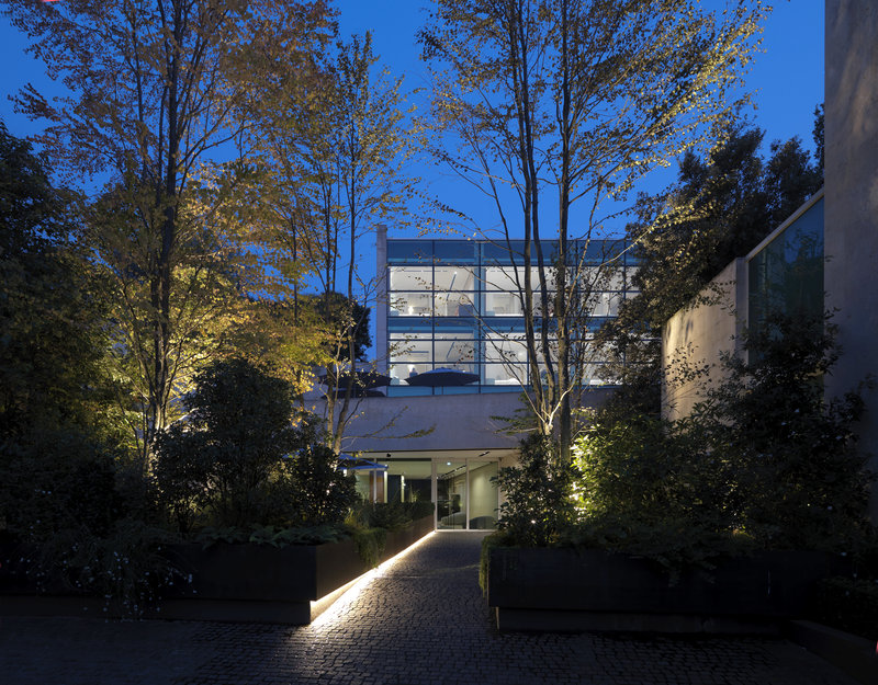 C-HOTEL AND SPA 23/25