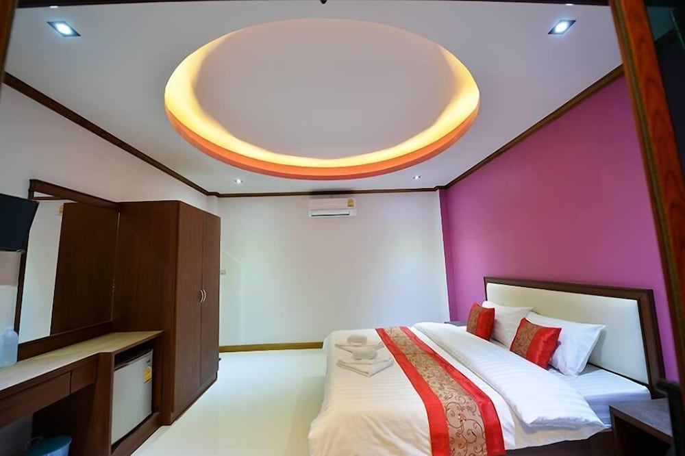 Dusit Phuphaya Resort 30/31