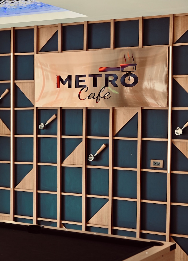 Metro Hotel Phahonyothin 35 4/50