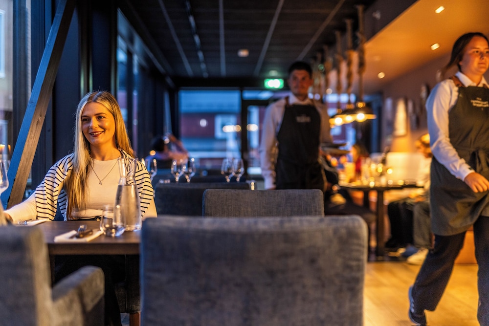 Henningsvaer Bryggehotell by Classic Norway Hotels 4/50