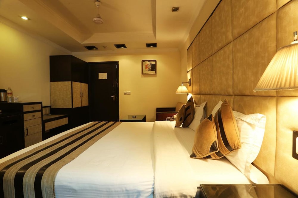 The Oakland Plaza by Orion Hotels 32/48