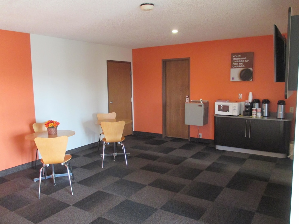 Motel6 Drums, PA 12/45