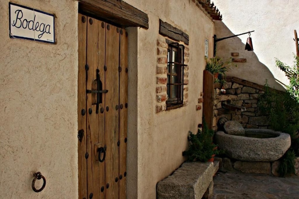 CALLEJON DEL POZO 8/50