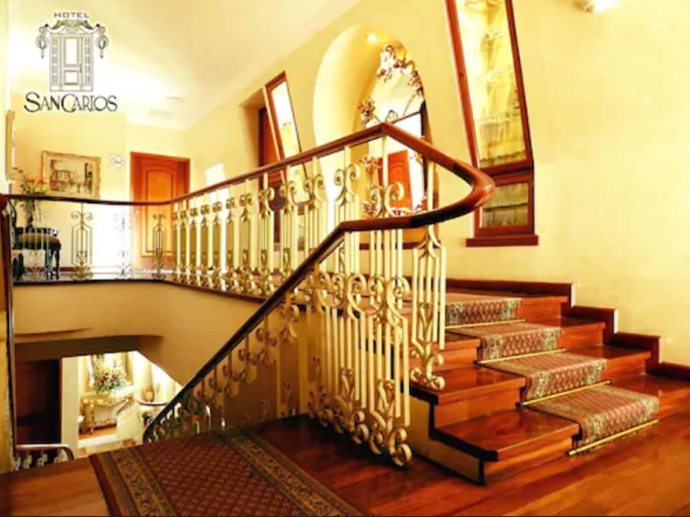 HOTEL SAN CARLOS 49/85