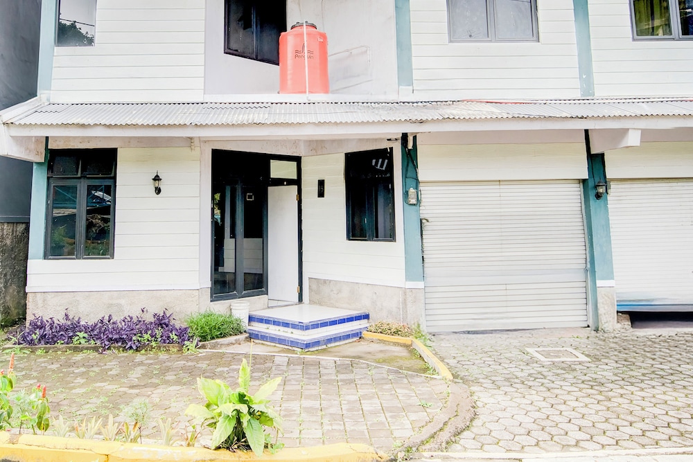 SPOT ON 3940 Villa Gunung Agape 1/20