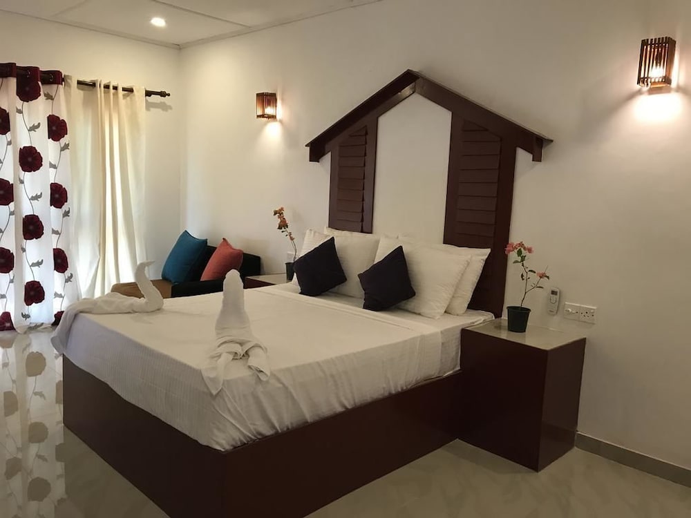 Sunshine Resort & Spa 8/50