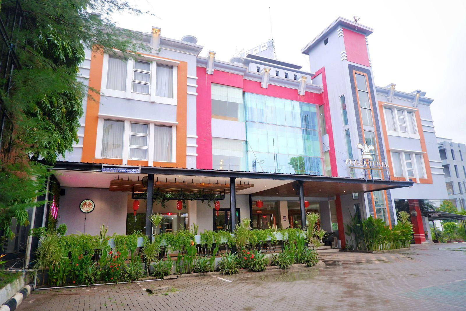 Plaza Tegal By Horison 3/37