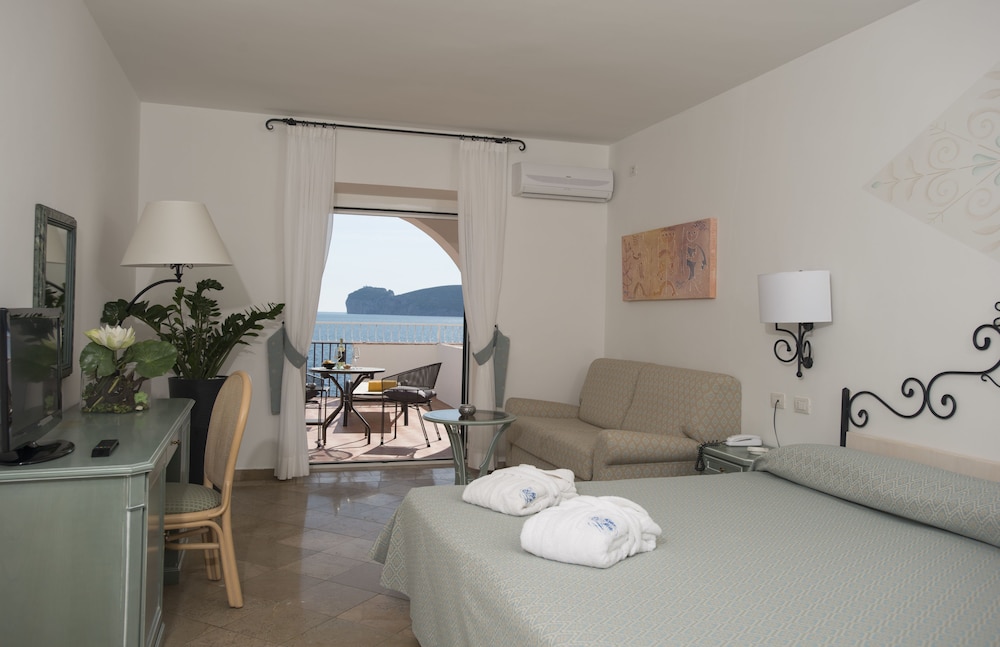 El Faro Hotel 24/73