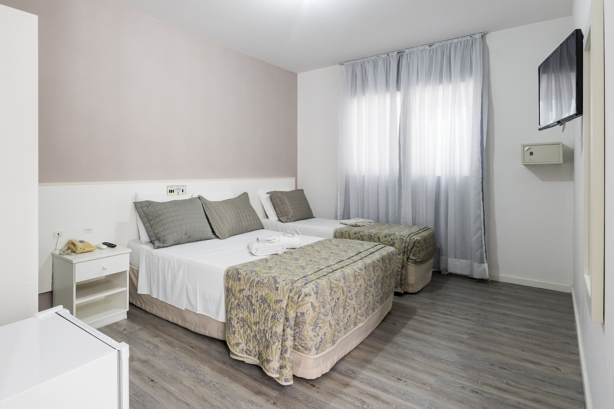 غرفة قياسية ثلاثية، Hotel Negrini 4/7