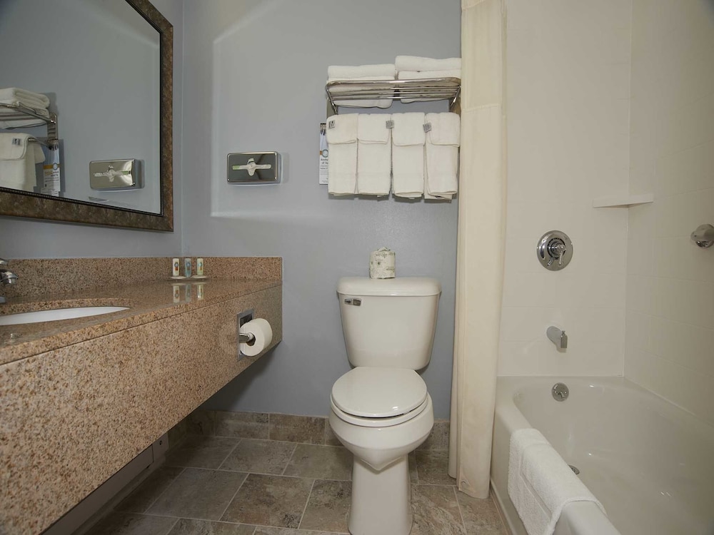 Quality Inn Bourne - Cape Cod 13/25