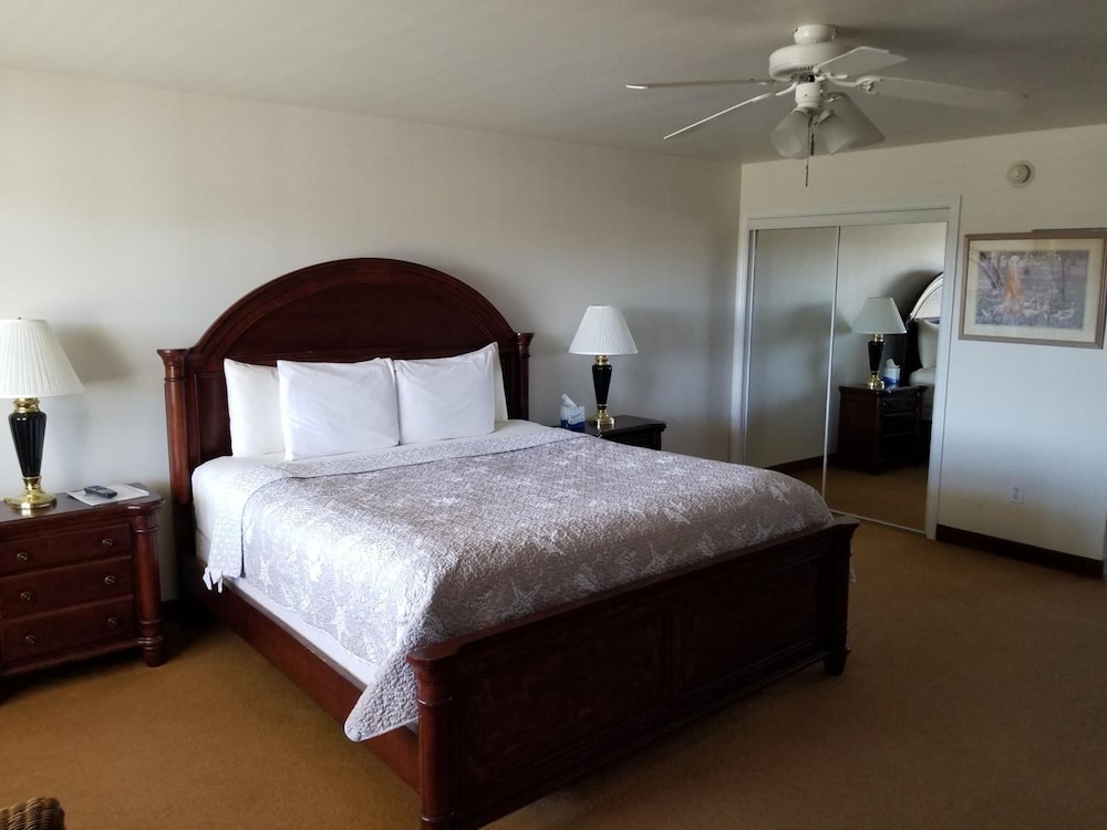 Shore Stay Suites 6/22