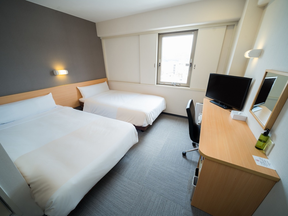 Room, Twin Beds