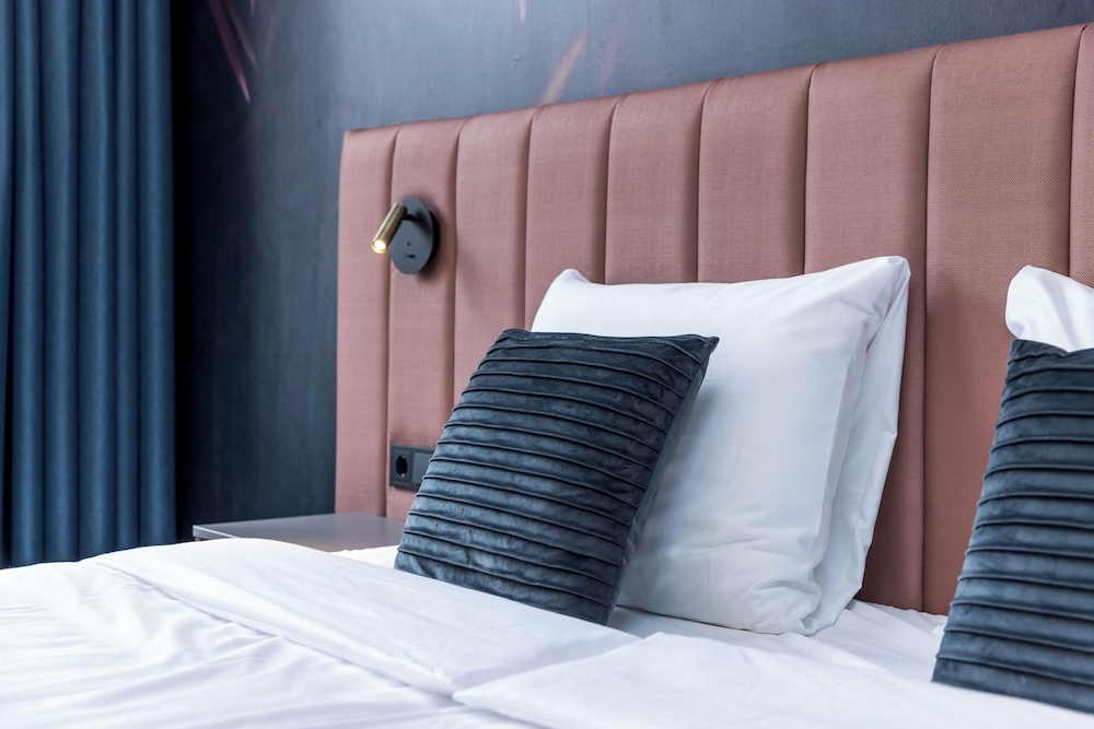 Merici Hotel 36/75