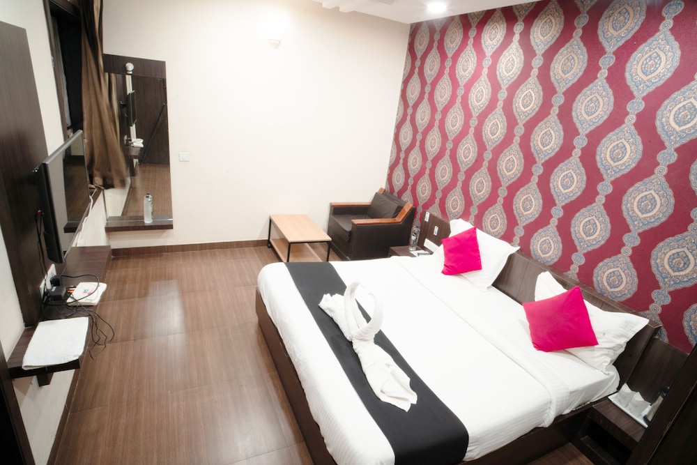 Hotel Flowers Inn 22/40
