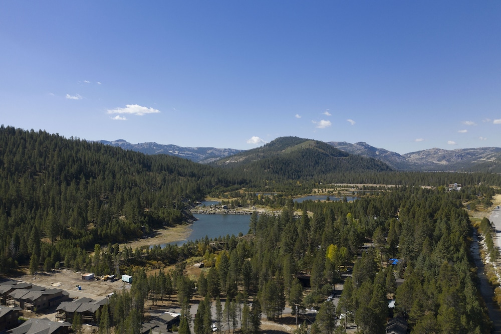 The Inn at Truckee 31/41