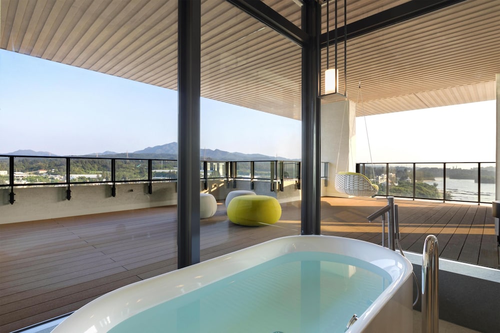 Hyatt Regency Seragaki Island Okinawa 37/72