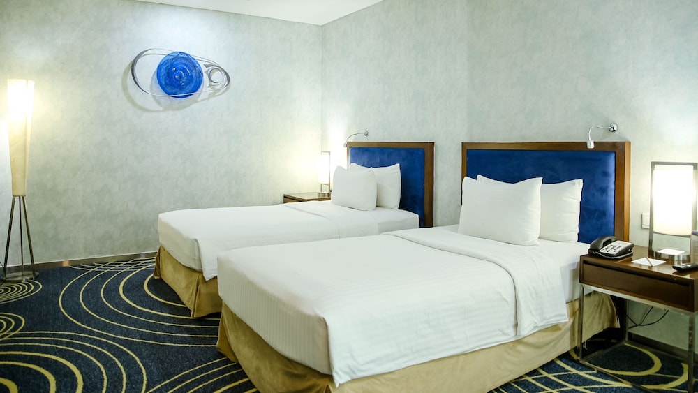 Cambridge Hotel Medan (ex Grand Swiss Belhotel Medan) 22/71
