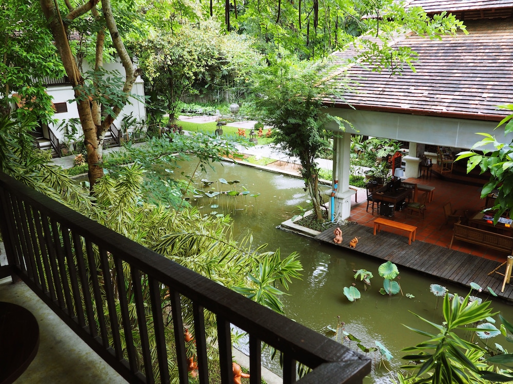 Lanna Dusita Riverside Boutique Resort. 44/50