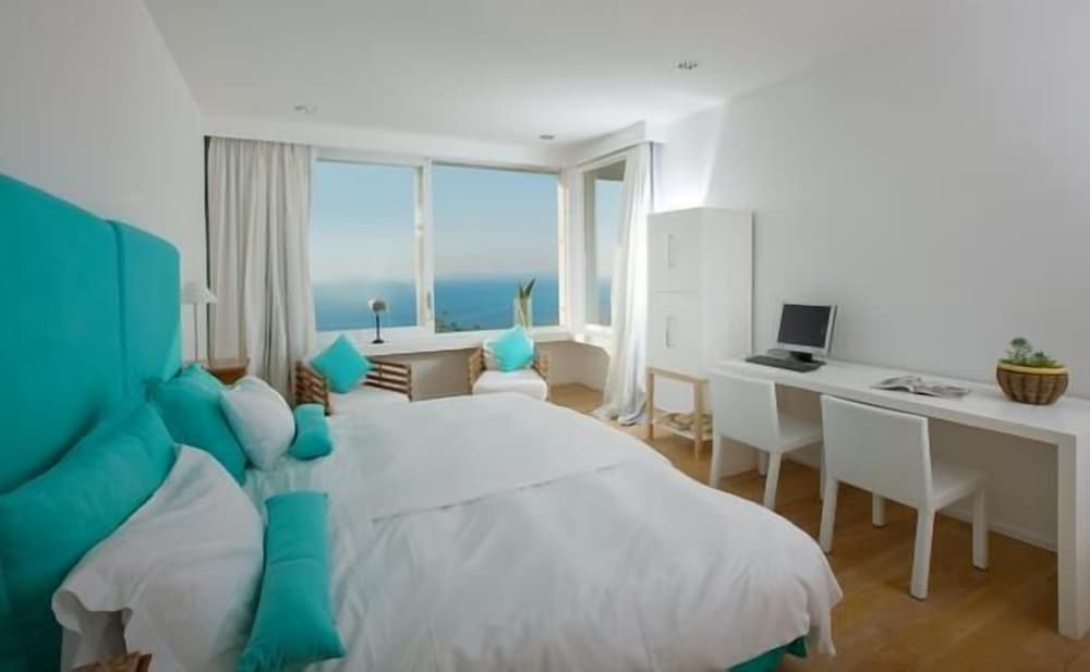 SUPERIOR, DOUBLE BED