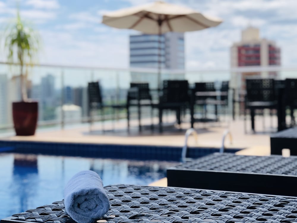 Viale Tower Hotel 7/53