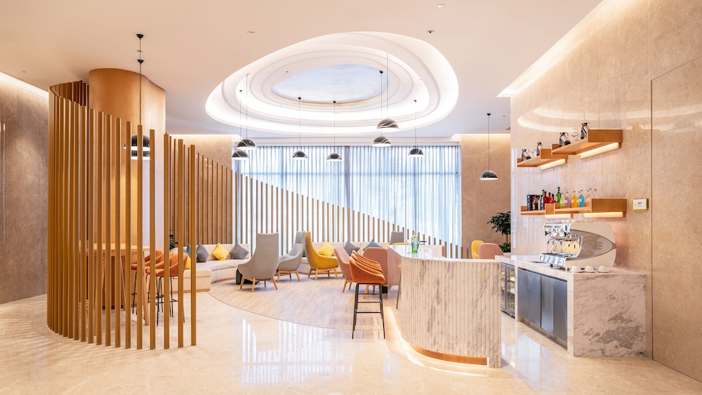 HOLIDAY INN Tongren Wanshan 35/48
