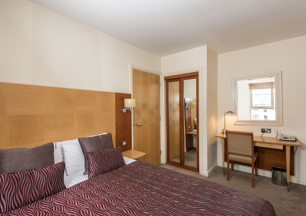 Holyrood Aparthotel 27/81