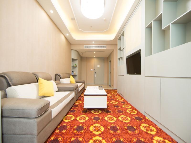 GreenTree Eastern Yibin Yijian Road New City Plaza Hotel 33/50