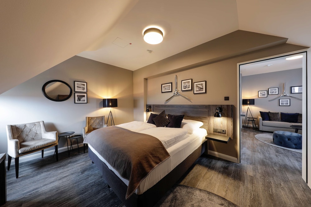 Airporthotel Berlin Adlershof 64/75