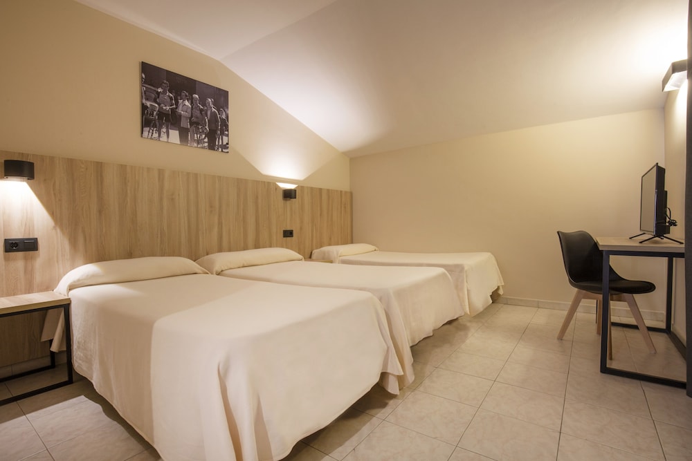 Hotel Encamp 25/60