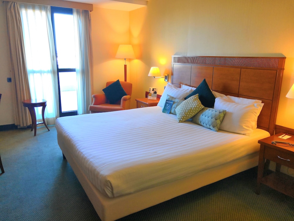 Mercure Rome Leonardo Da Vinci Airport 12/50