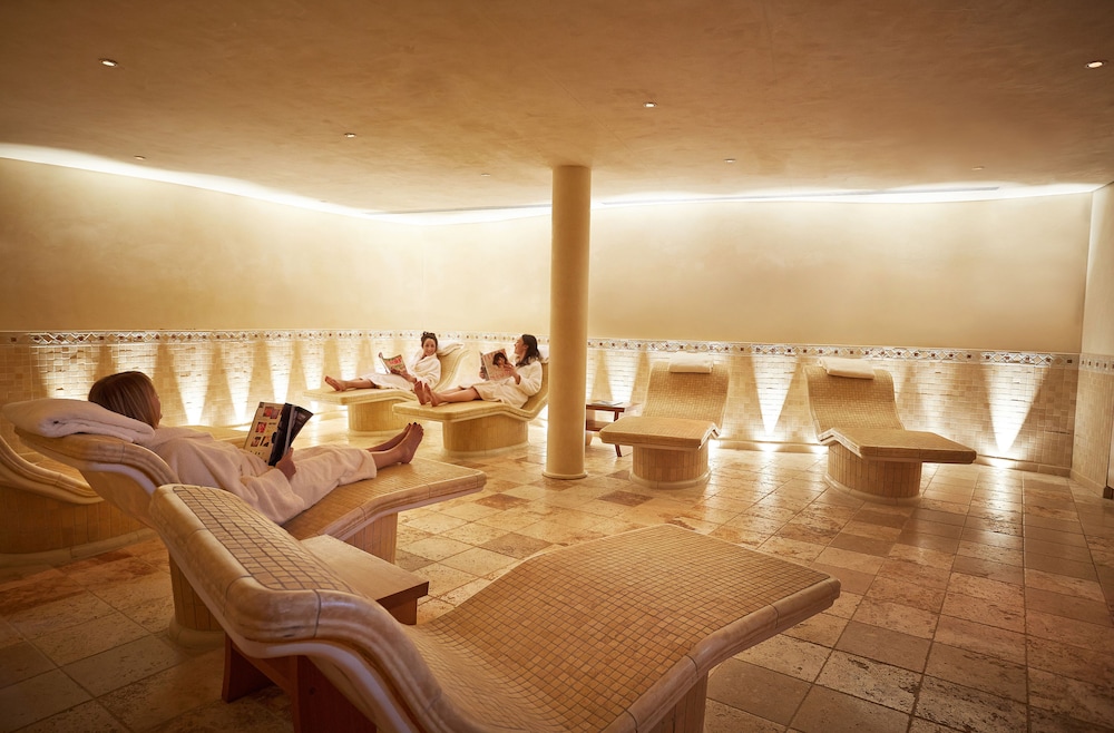 Whatley Manor Hotel & Spa 10/40