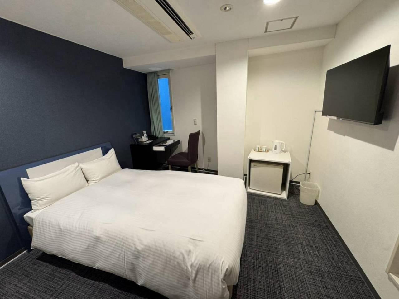 Economy, Double Bed