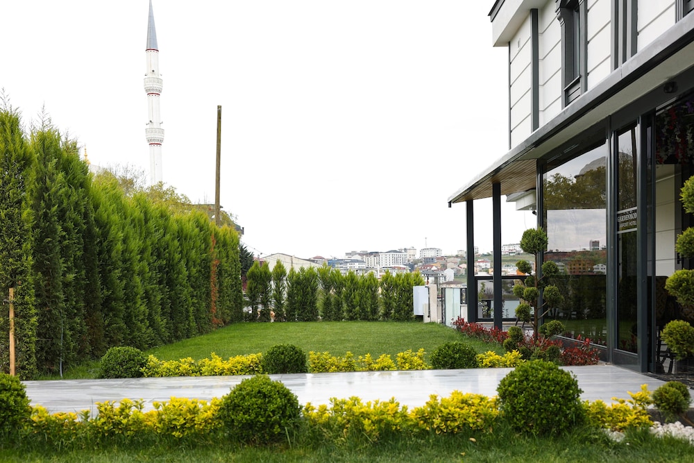 Garden Mode Airport Hotel 43/50