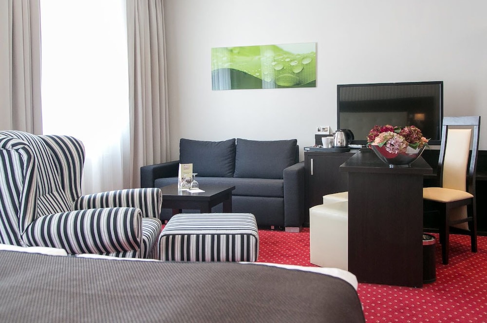 Hotel Herbst GmbH 23/33