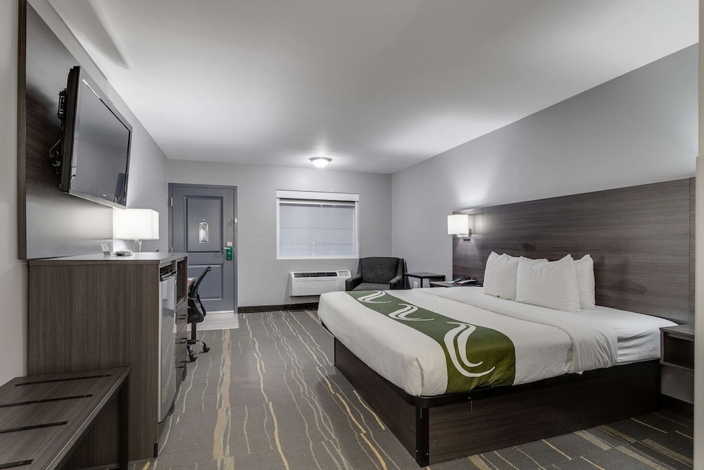 Quality Inn Kodak Sevierville 14/69