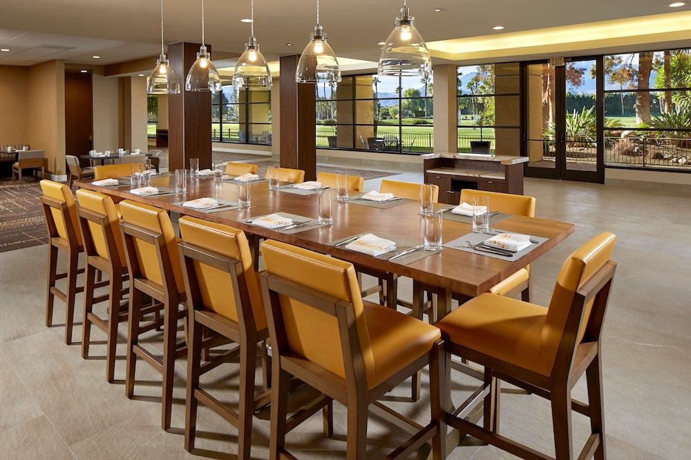 Doubletree By Hilton Golf Resort Palm Springs 49/81