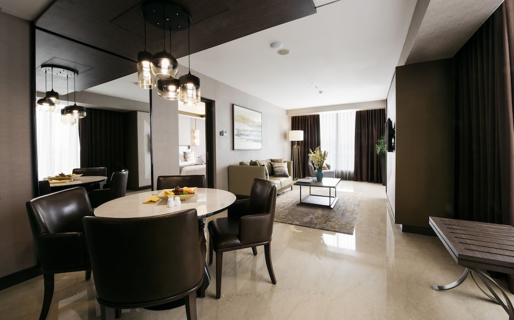 GRAMM HOTEL by Ambarrukmo 42/64