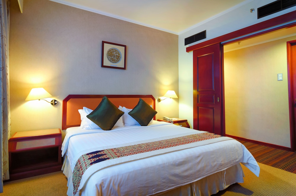 Howard Johnson by Wyndham Kota Kinabalu City Centre 16/72